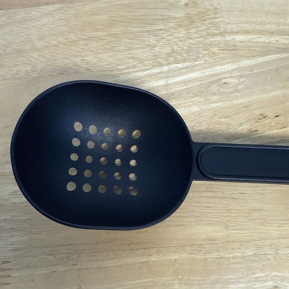 T-FAL Black Nylon Slotted Straining Spoon 12.5” Long Canada Made - Picture 4 of 9